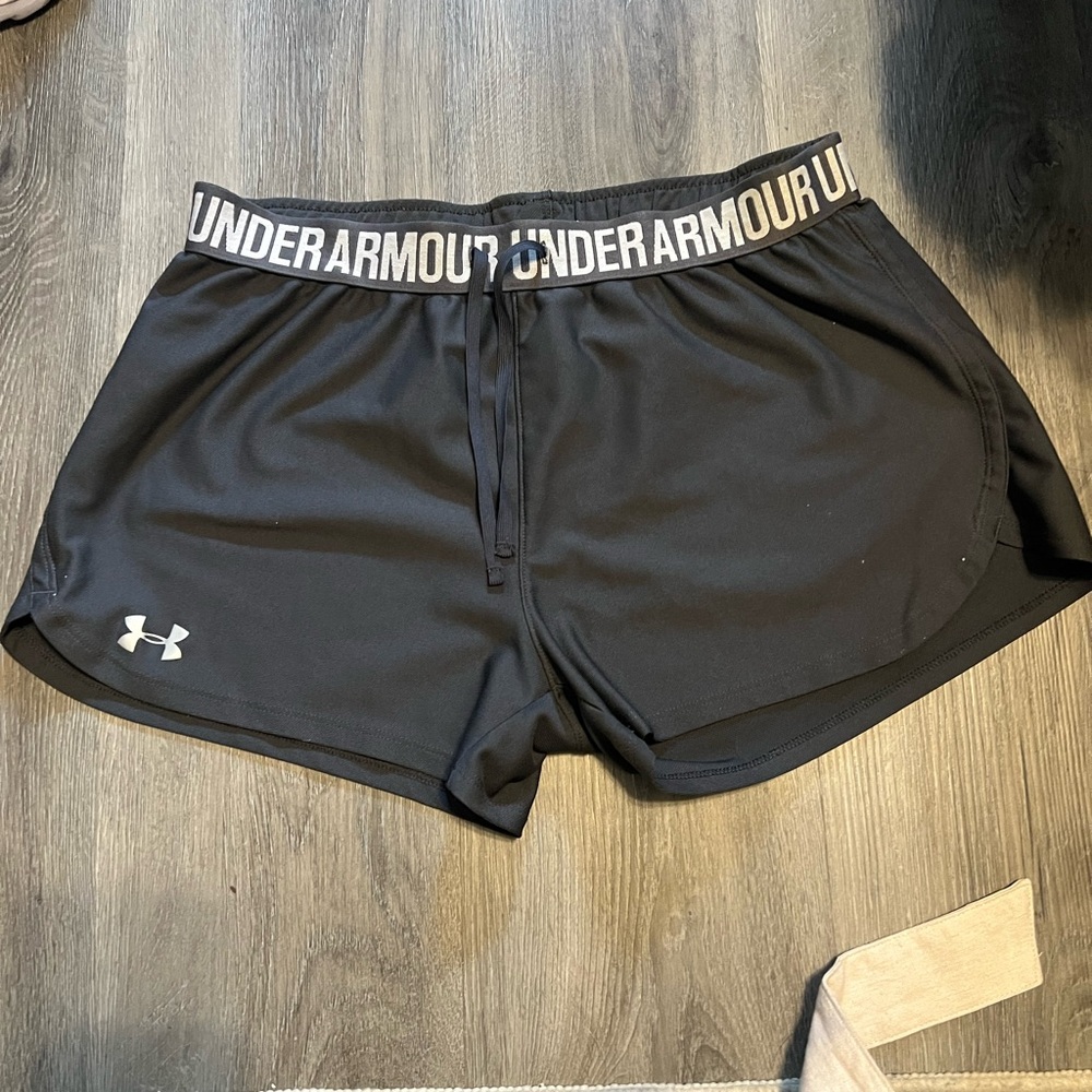 Under Armour Women's Athletic grey Shorts